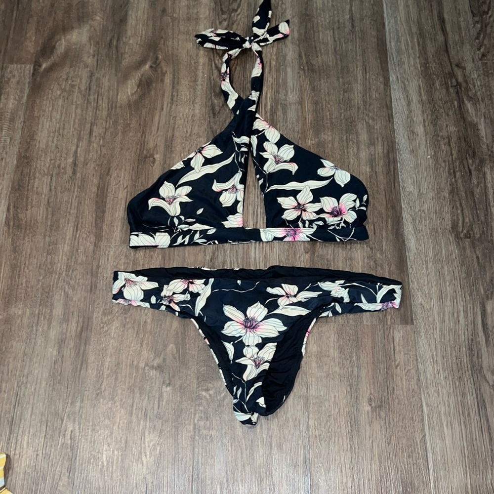 o’neil bathing suit